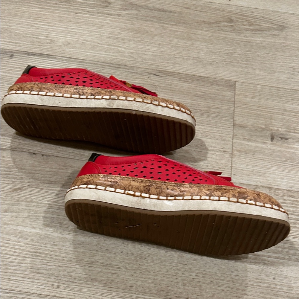 Red Tassel Slip-On Moccasins with Cork-Effect Sole - Picture 3 of 5